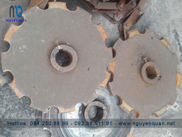 Bánh răng xích tải