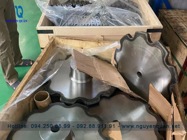 Bánh răng xích tải