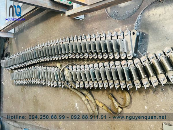 Bánh răng xích tải