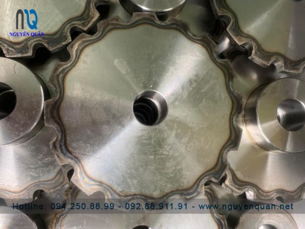 Bánh răng xích tải